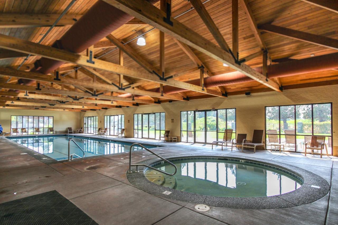 Eagle Crest Family Retreat Villa Redmond Bagian luar foto